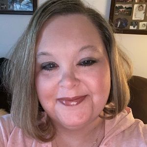 Meet your Posher, Marianne